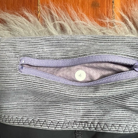 Lululemon Inspire Tight *Reflective Ruffles Heathered Slate Gray Luxtreme Sz 4 - Picture 3 of 5